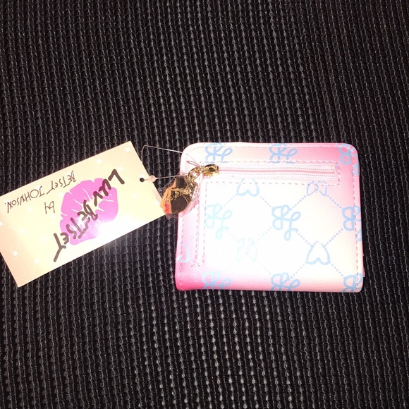 🆕Betsey Johnson Iridescent Wallet - Picture 2 of 6